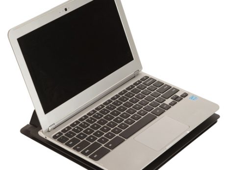 AnchorPad 1110 Double Plate with laptop secured, three-quarter view